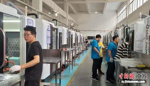 2021南京创新周 疫情引发需求 消杀机器人即将上市